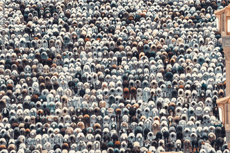 سعودي يوثق صوراً للمسجد النبوي لن تتكرر قبل عام 2034م